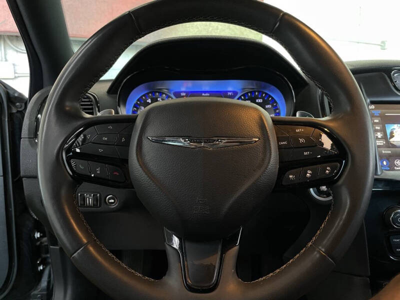 2022 Chrysler 300 S V6