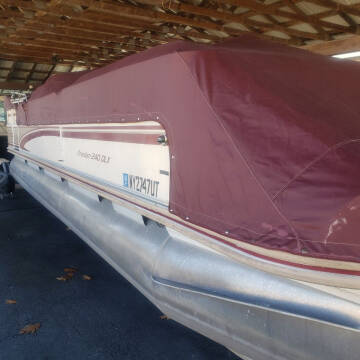 1998 Fisher Freedom 240 DLX