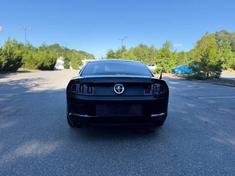 2014 Ford Mustang V6