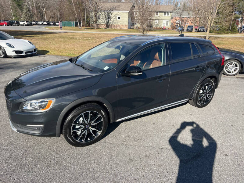 2015 Volvo V60 Cross Country T5 Platinum