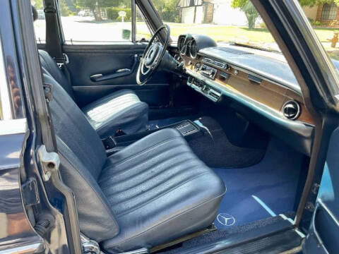 1972 Mercedes-Benz 280-Class