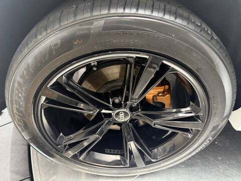 2023 Audi Q8 quattro Premium 55 TFSI