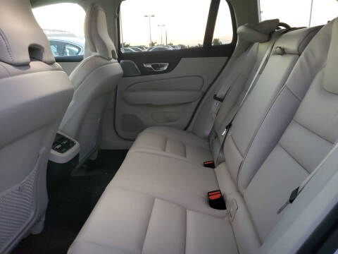 2026 Volvo V60 Cross Country B5 Ultra