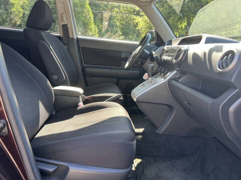 2009 Scion xB