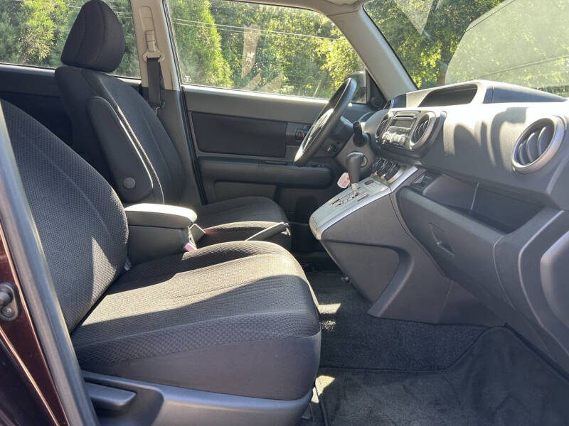 2009 Scion xB