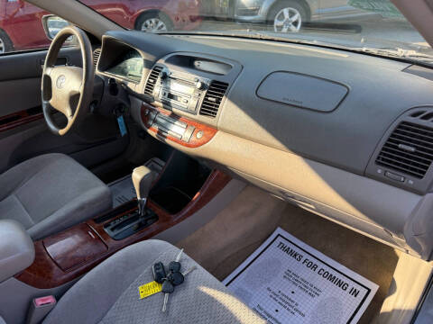 2002 Toyota Camry LE