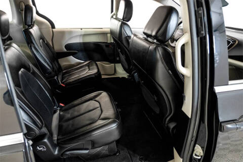 2020 Chrysler Voyager LXi