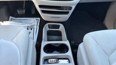 2017 Chrysler Pacifica LX