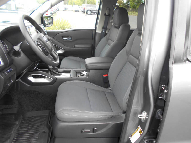 2024 Nissan Frontier