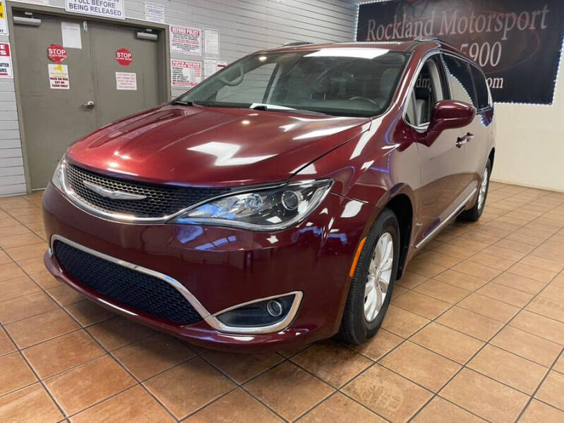 2018 Chrysler Pacifica Touring L Plus