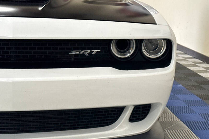 2015 Dodge Challenger SRT Hellcat