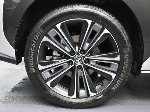 2023 Toyota bZ4X Limited