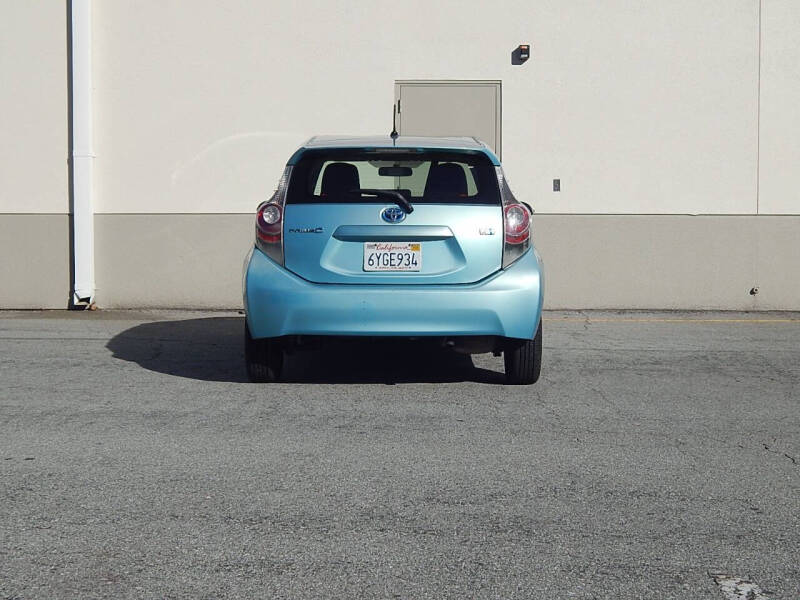 2012 Toyota Prius c Four