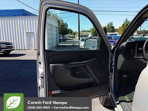 2004 Chevrolet Silverado 2500 LS