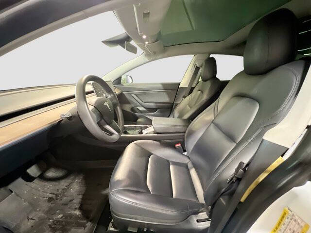 2020 Tesla Model 3 Standard Range