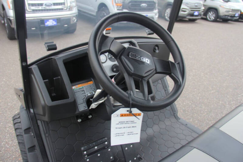 2025 E-Z-GO Express