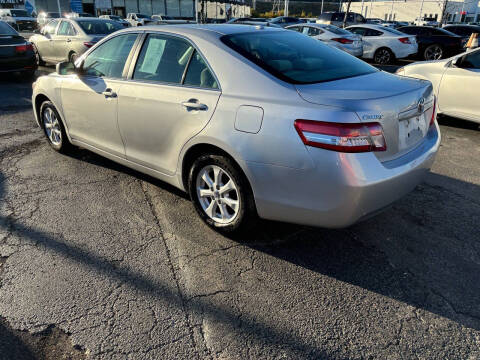 2011 Toyota Camry LE