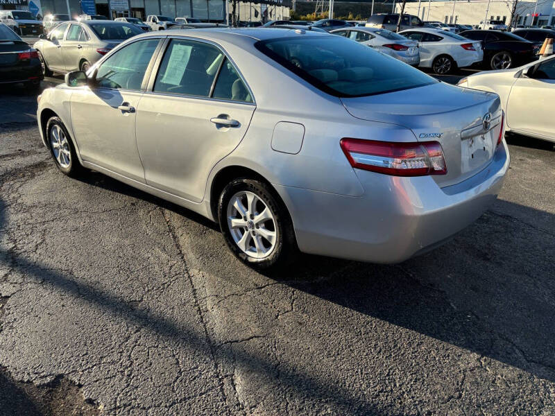 2011 Toyota Camry LE