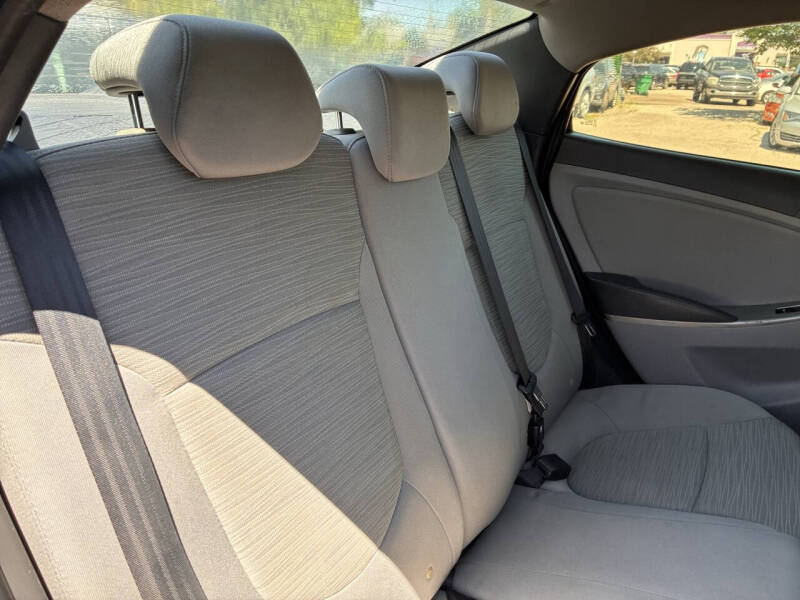 2017 Hyundai Accent SE