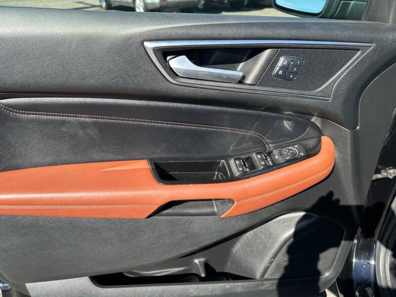 2016 Ford Edge Titanium