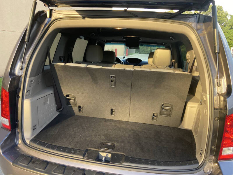 Image 9 of 2015 Honda Pilot SE