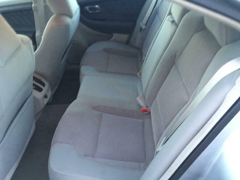 2011 Ford Taurus SEL