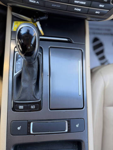2017 Genesis G80 3.8