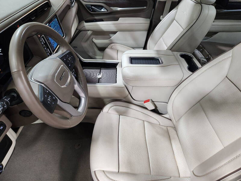 2023 GMC Yukon XL Denali