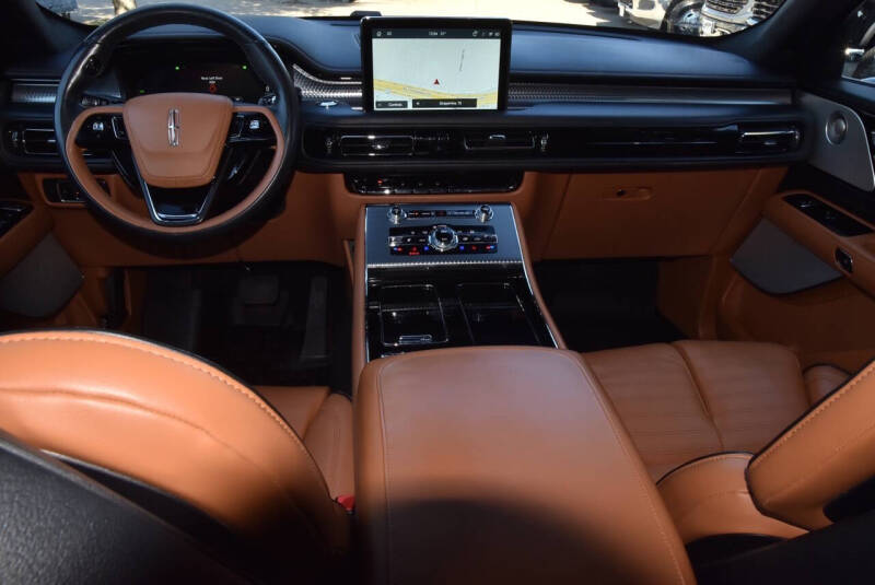 2022 Lincoln Aviator Black Label