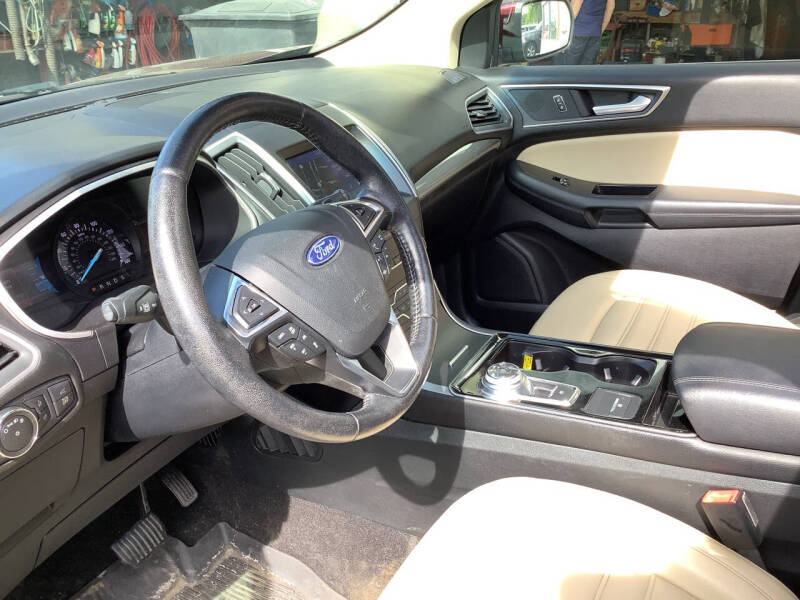2019 Ford Edge SEL