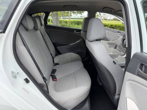 2015 Hyundai Accent GS