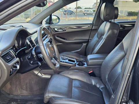 2018 Porsche Macan S