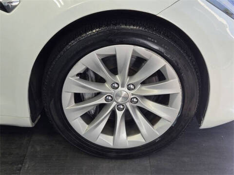 2017 Tesla Model S 90D