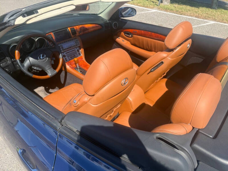 2005 Lexus SC 430