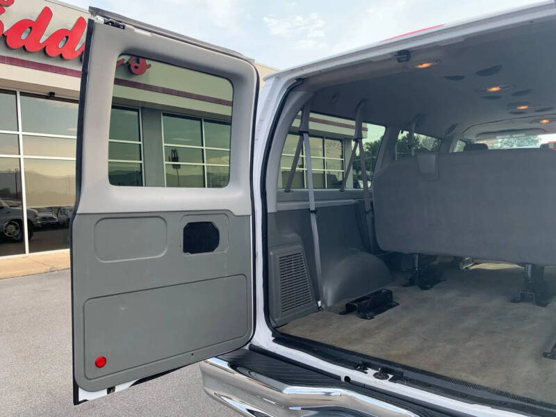 2013 Ford E-Series E-350 SD XLT