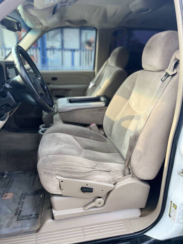 2005 GMC Yukon XL 1500 SLE