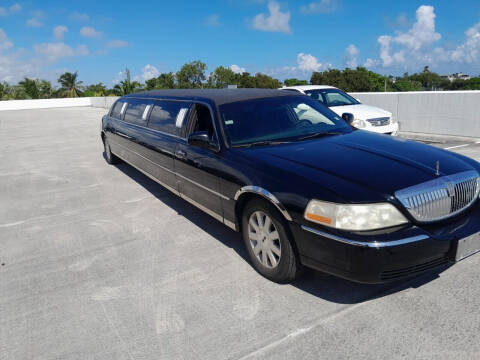 2003 Lincoln Town Car for sale at LAND & SEA BROKERS INC in Pompano Beach FL