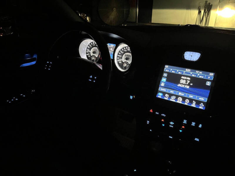 2014 Chrysler 300 C John Varvatos Limited Edition