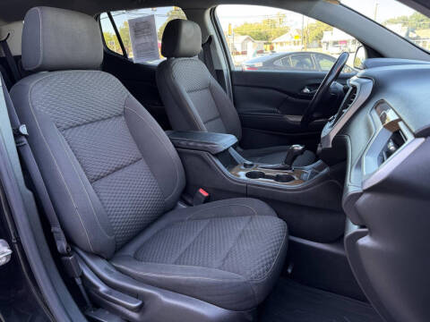 2017 GMC Acadia SLE-2