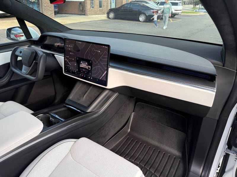 2022 Tesla Model X Plaid
