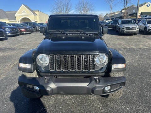 2024 Jeep Gladiator NightHawk