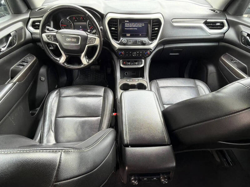 2020 GMC Acadia SLT