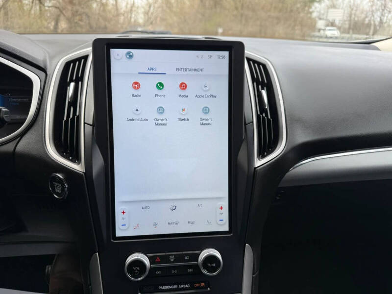 2021 Ford Edge