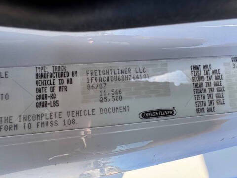 2008 Freightliner M2 106