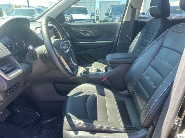 2023 GMC Terrain Denali