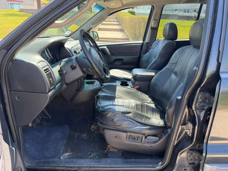 2003 Jeep Grand Cherokee Laredo
