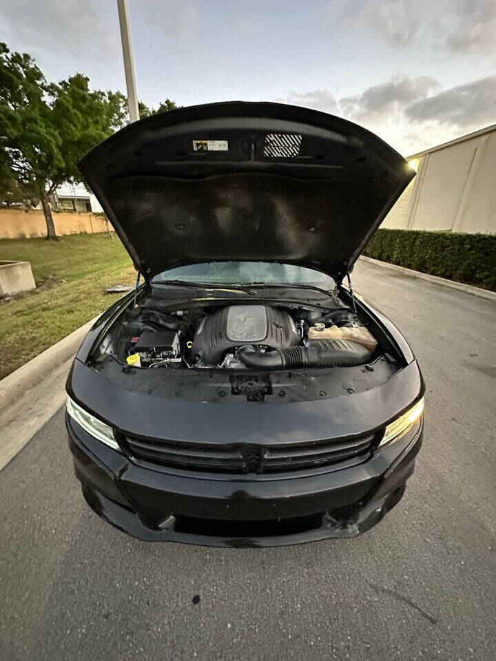 2017 Dodge Charger  - $18,999