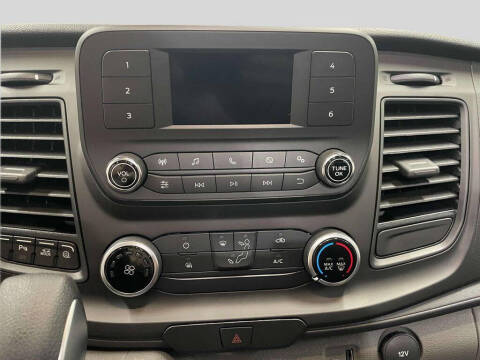 2025 Ford Transit 250