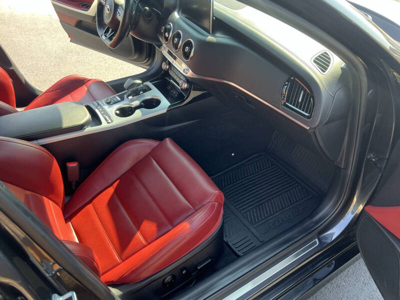 2021 Kia Stinger GT2