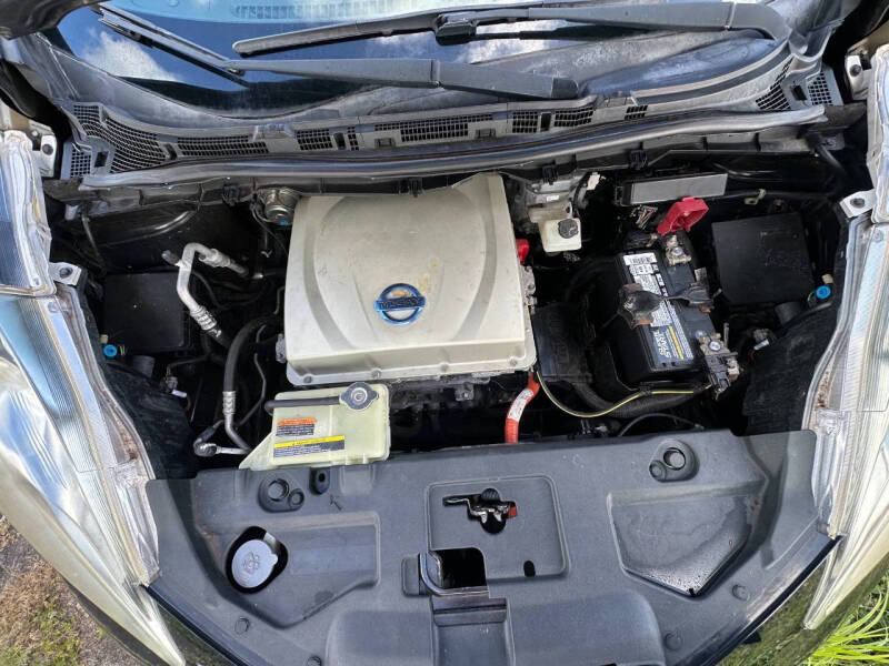 2015 Nissan LEAF S